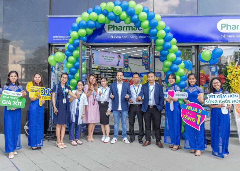 Khai trương 100 cửa hàng mới <br> trong quý 2/2020