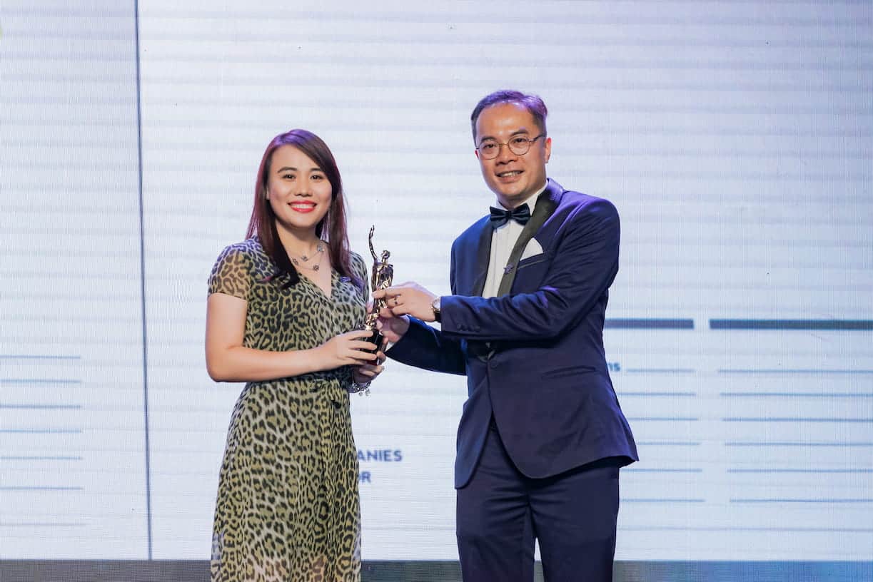 Minh Giang represented Mekong Capital receiving the 'Vietnam's Best Companies to Work for in Asia' in 2019