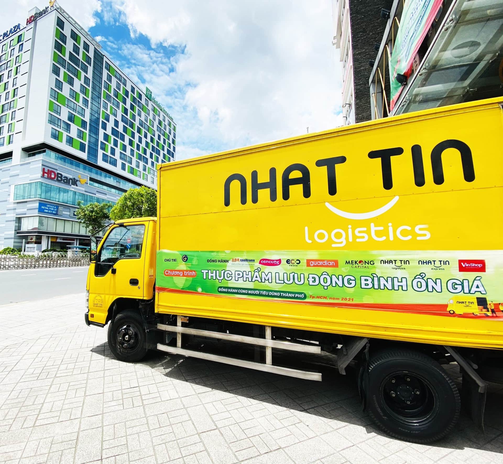 Nhat Tin Logistics Truck