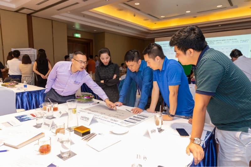 Blog detail Minh Phuong - CEO Mutosi Tran Trung Dung and Mutosi team